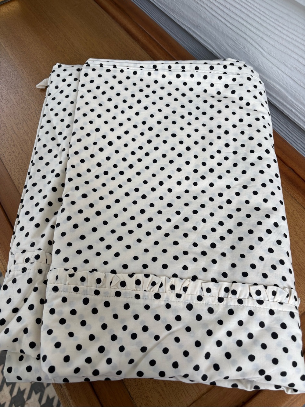 Taylor Linens Dot Black & White NEW Queen Duvet Cover Perfect!